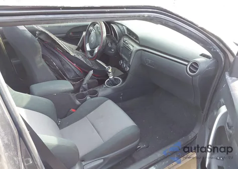 2015 Scion Tc from USA, damaged, VIN JTKJF5C79FJ003080